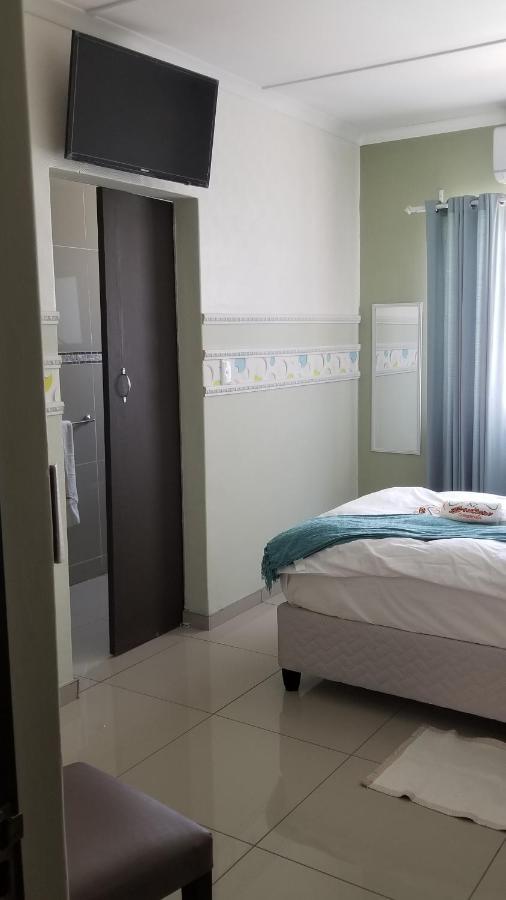 A-Z Boutique Guesthouse Windhoek Eksteriør bilde
