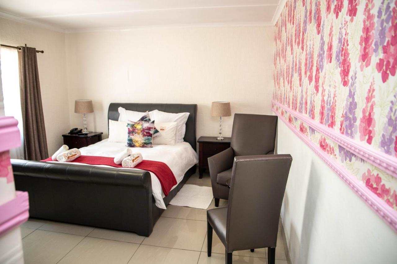 A-Z Boutique Guesthouse Windhoek Eksteriør bilde