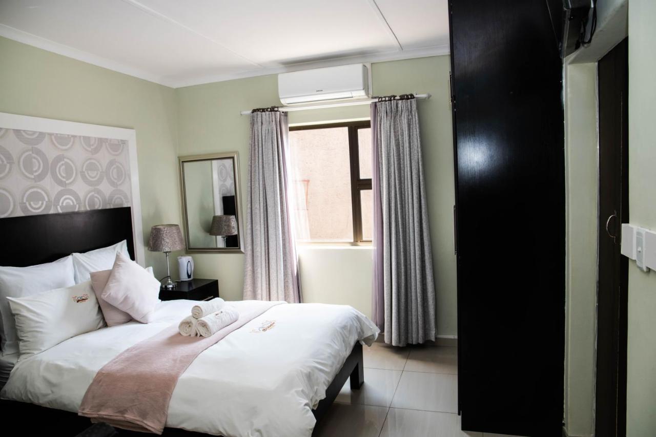 A-Z Boutique Guesthouse Windhoek Eksteriør bilde