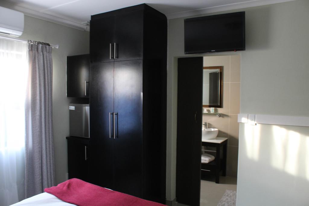 A-Z Boutique Guesthouse Windhoek Eksteriør bilde