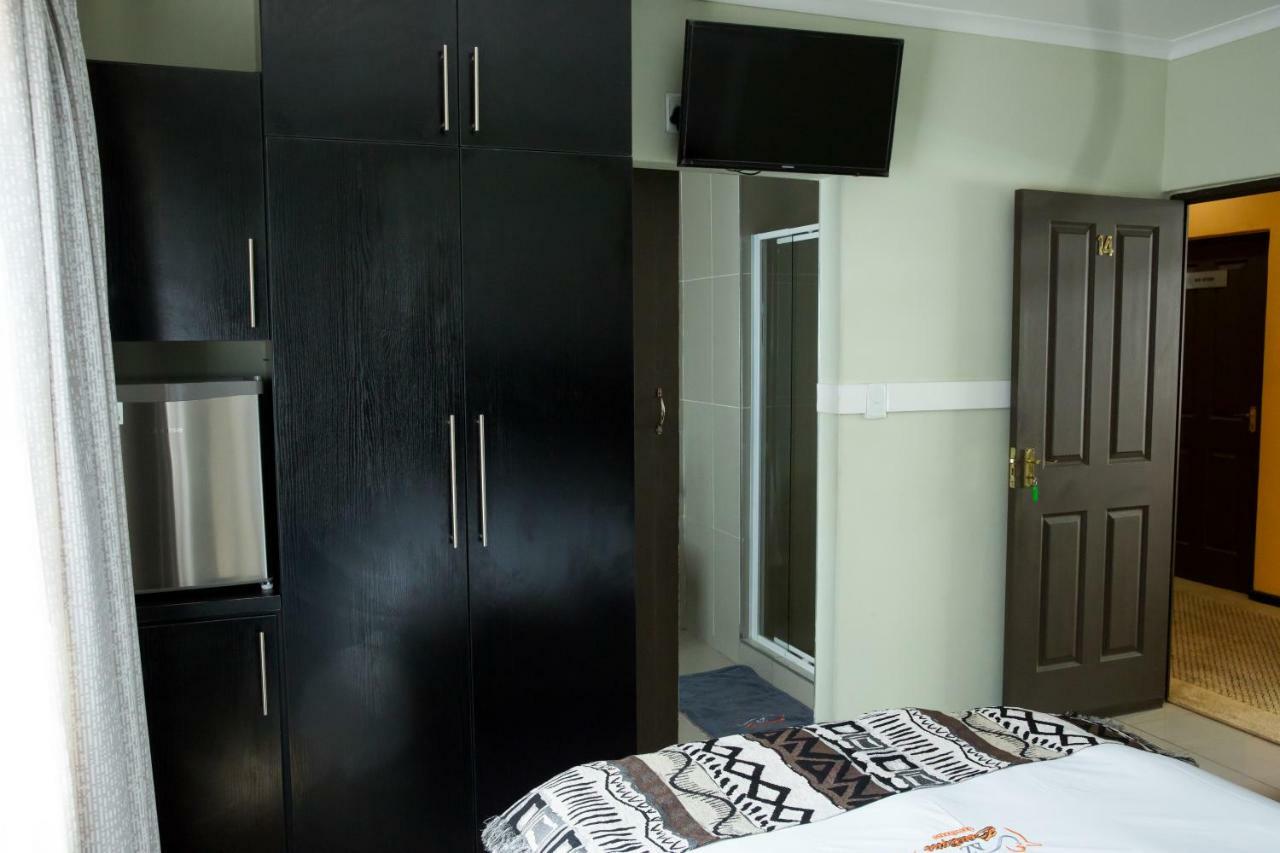 A-Z Boutique Guesthouse Windhoek Eksteriør bilde